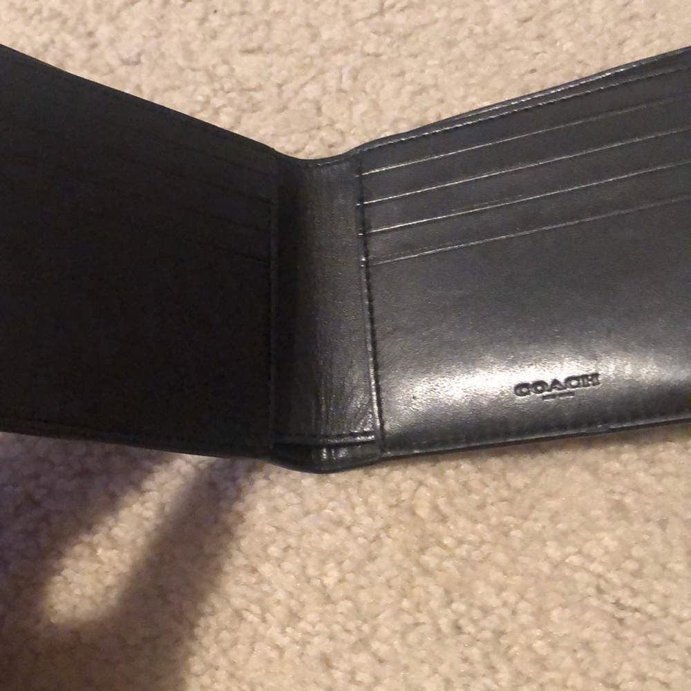 Coach Wallet - Picture 6 of 6